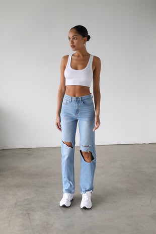 Boss Babe Activated: Bodysuit + Wide-Leg Pants + Wedge Sneakers - The Mom  Edit