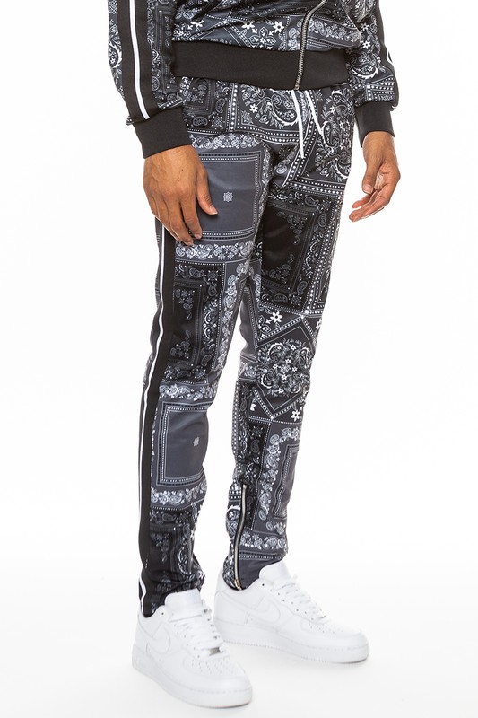 Paisley Bandana 3D Pants Black – Artisan-Collage